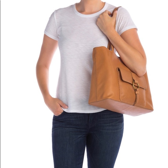 Frye Handbags - BNWT FRYE Madison Tan Leather Tote